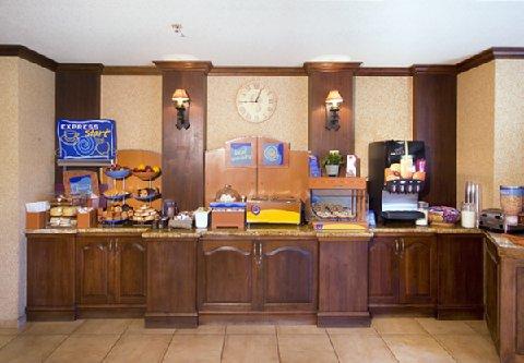 Holiday Express & By Ihg 3* Marina