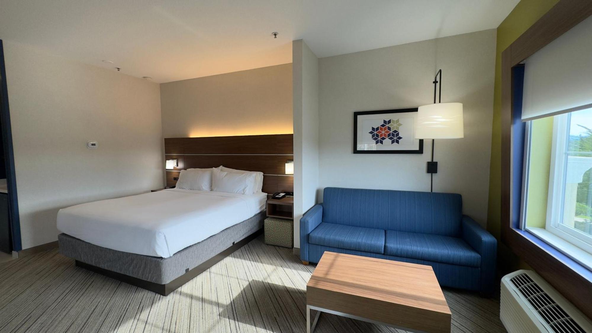 Hotel Holiday Express & By Ihg Marina