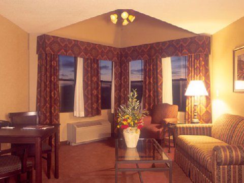 Holiday Express & By Ihg 3* Marina
