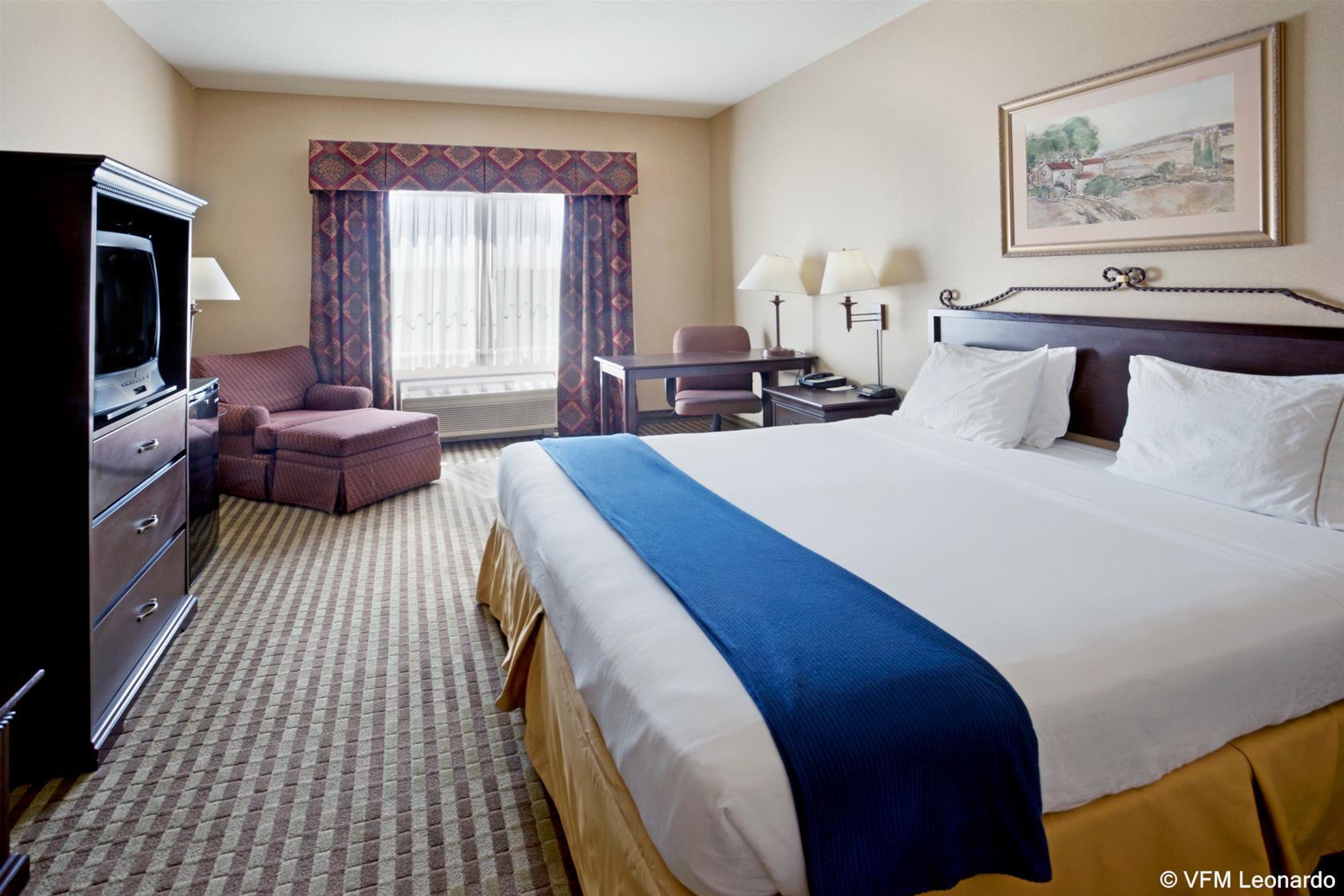 Holiday Express & By Ihg 3* Marina