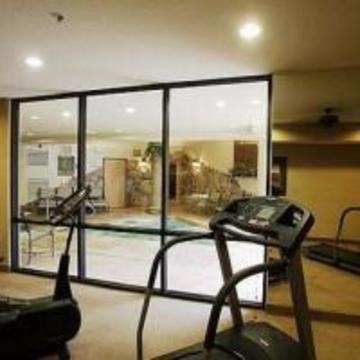 Hotel Holiday Express & By Ihg